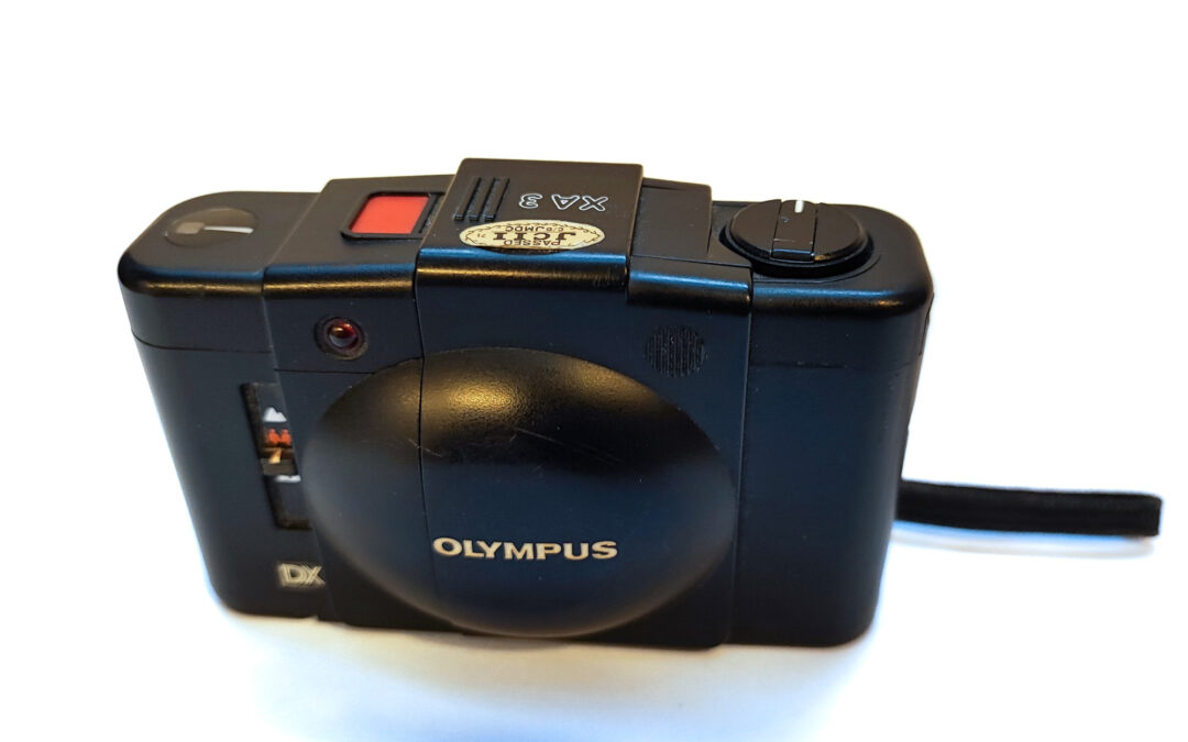 Olympus XA-3
